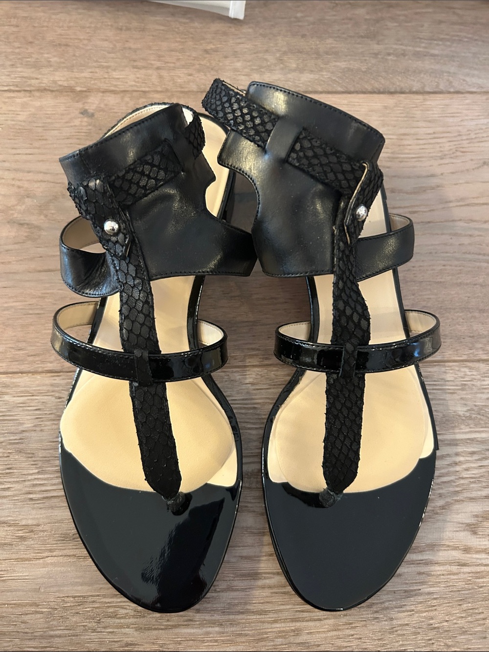 Black Women's Leather Strappy T-Strap Sandals